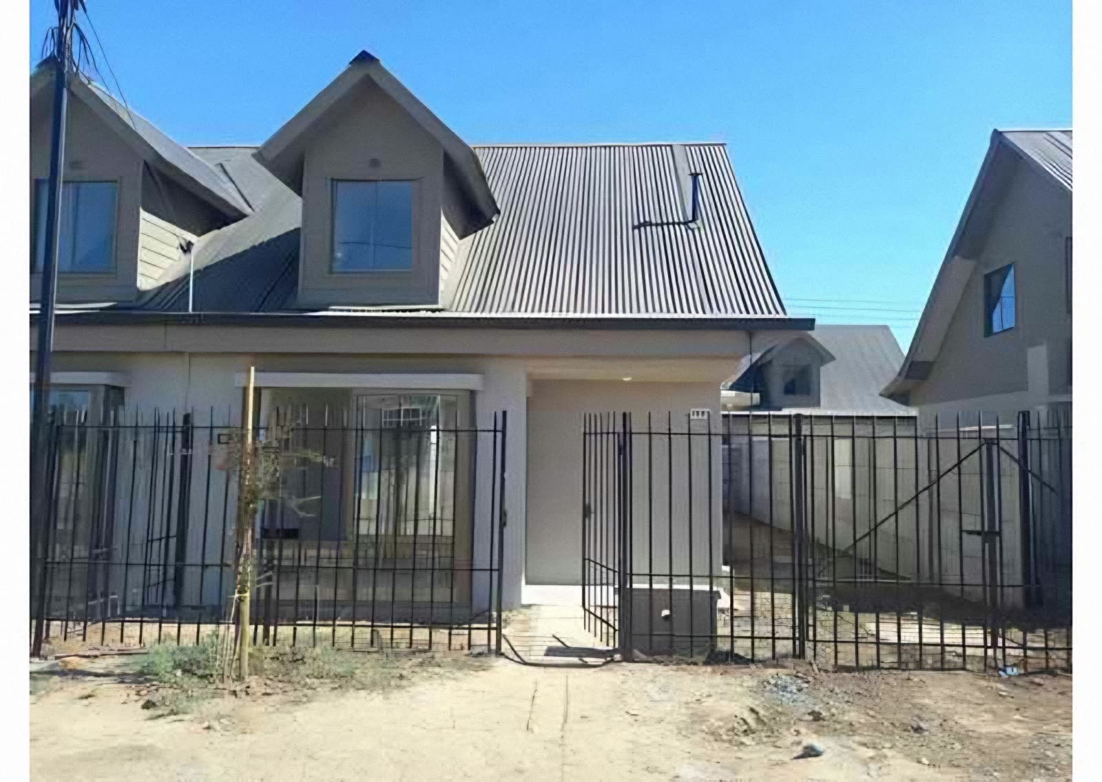 Casa de una familia PROPIO